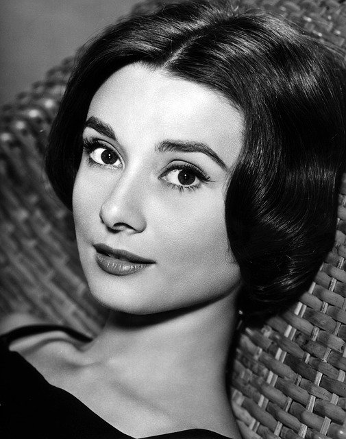 audrey hepburn, actress, breakfast at tiffany's
