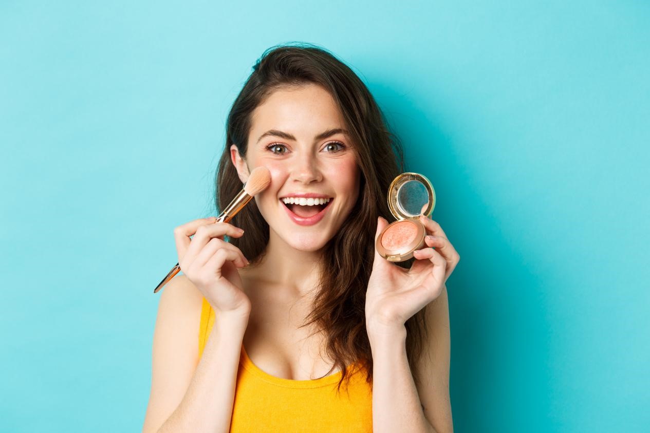 Achieving a Natural Makeup Look: Tips and Tricks