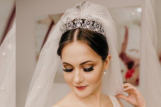 Bridal Makeup: Highlighting Your Features
